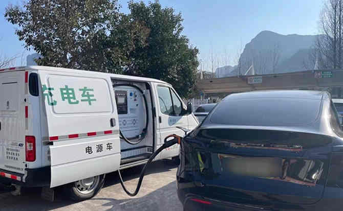 连云区汽车搭电